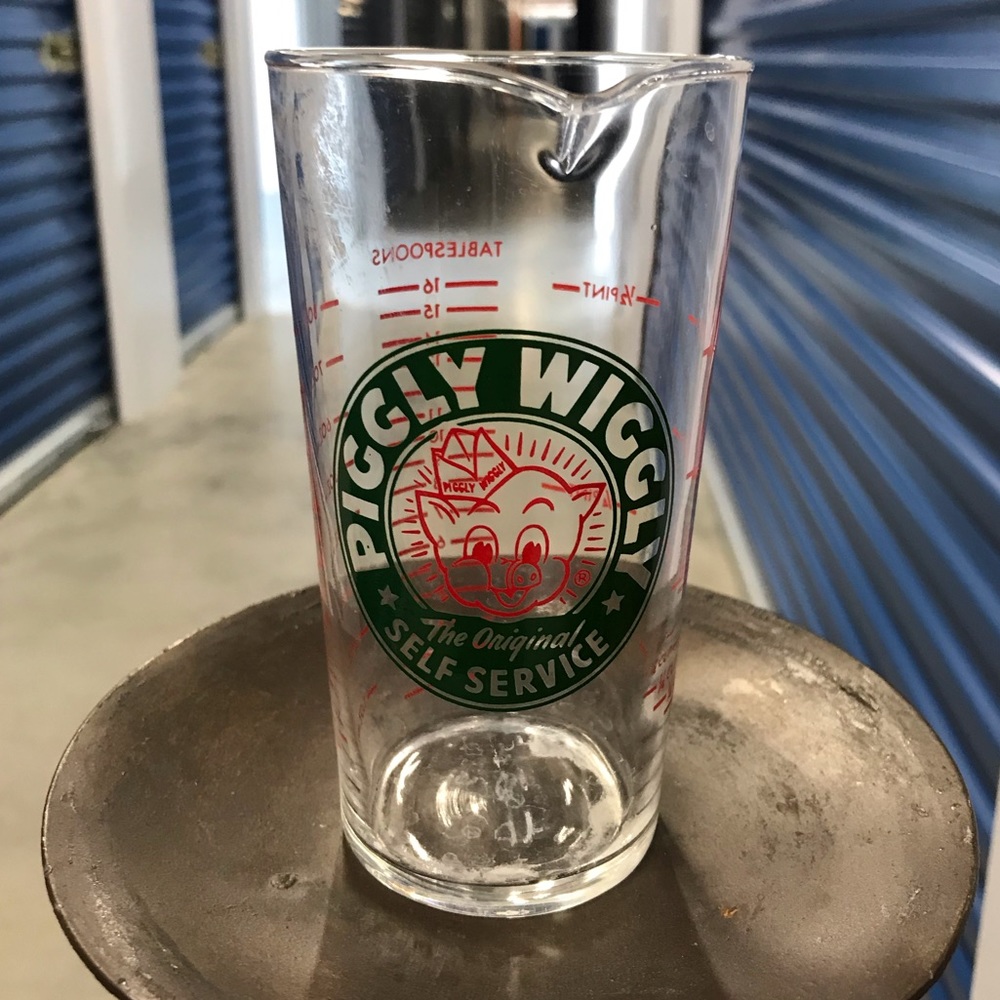 4/$15 Vintage Piggly Wiggly Measuring Cup Glass